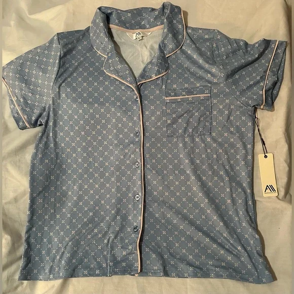 AEROSOLES Blue and White Pajama Set - Picture 2 of 4